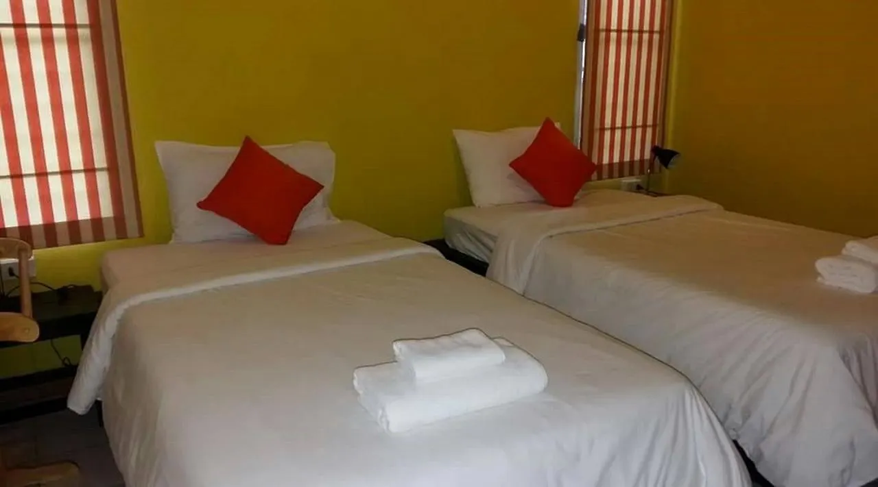 Sunshine Inn Resort Khao Lak 2*,
